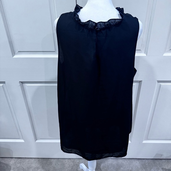 Black sleeveless blouse, ruffle neck, size XL - Picture 2 of 7